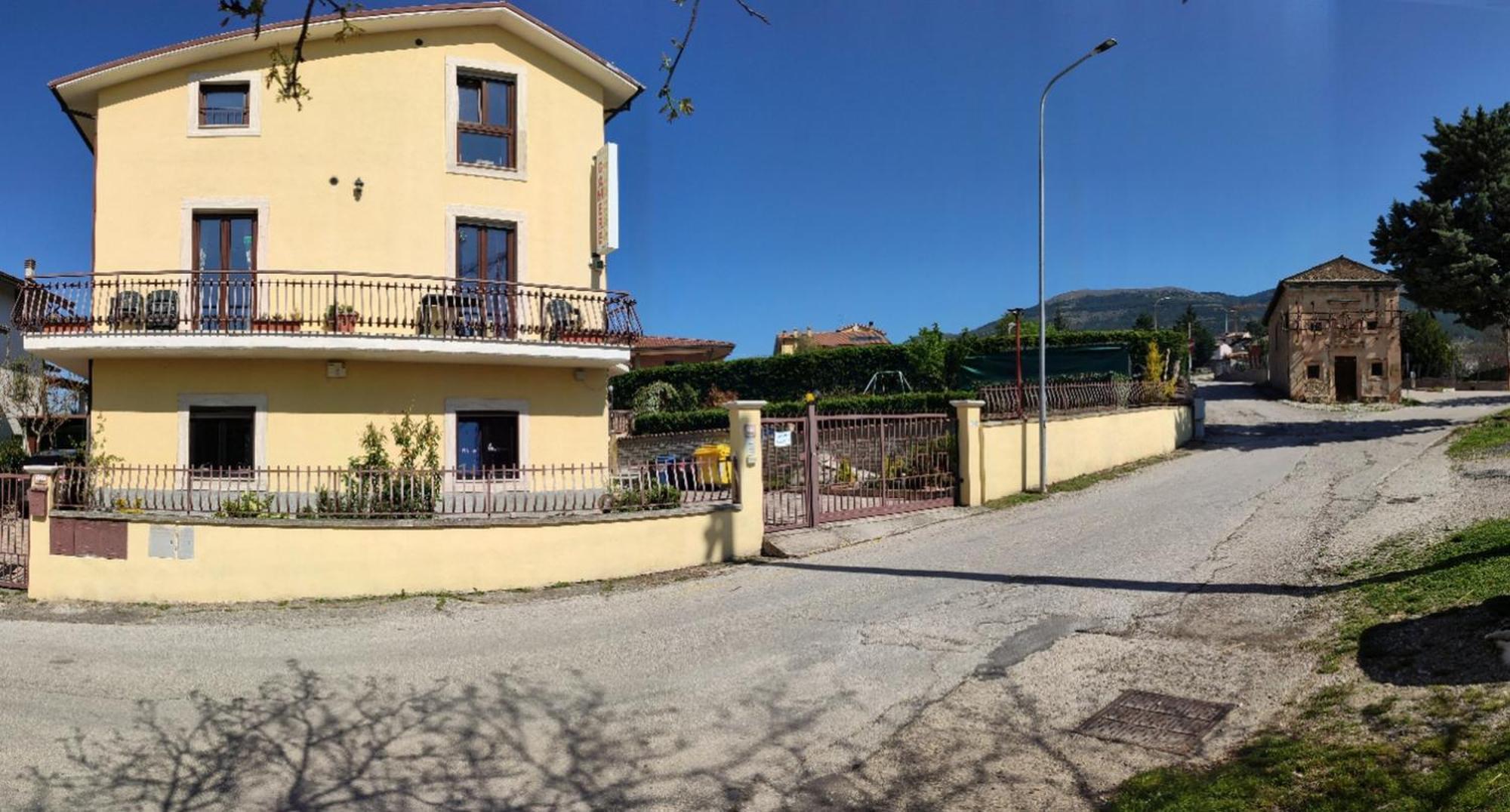 Complesso Turistico Aurora - Camere B&B Poggio Picenze Ngoại thất bức ảnh