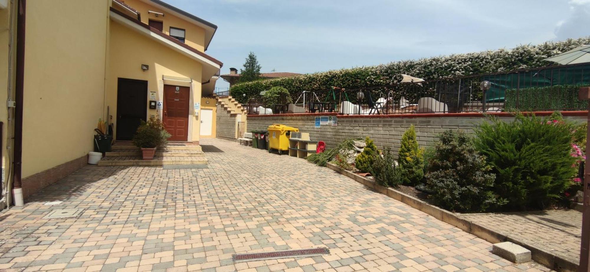 Complesso Turistico Aurora - Camere B&B Poggio Picenze Ngoại thất bức ảnh